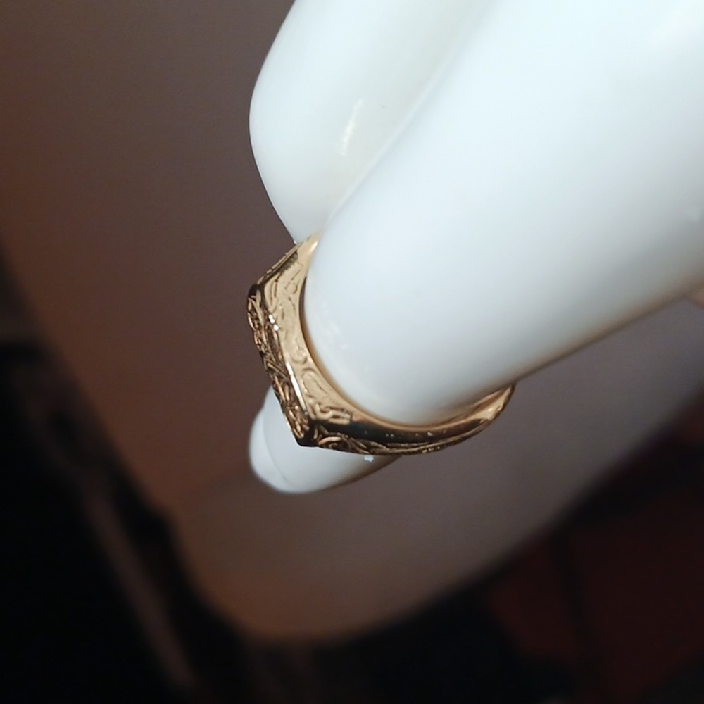 Hey Harper Daphne Gold Tone Ring Size 5 - Picture 4 of 7